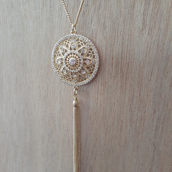 LC Lauren Conrad Jewelry - LAUREN CONRAD TASSEL NECKLACE